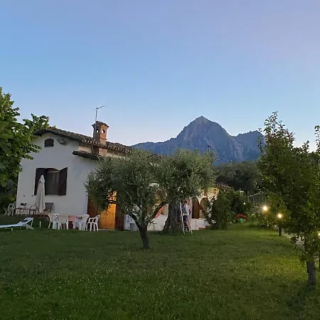 La Casetta Di Trignano * Isola del Gran Sasso dʼItalia
